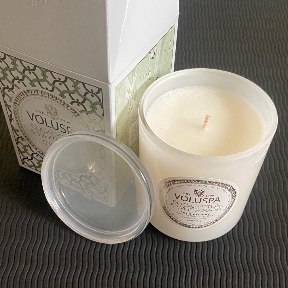 Voluspa Eucalyptus & White Sage Candle in White and Green